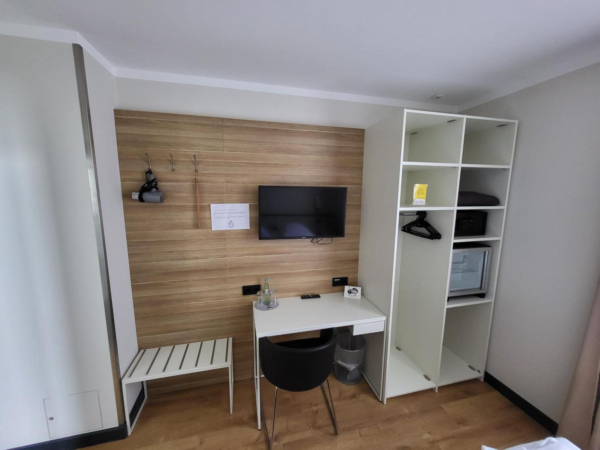 Land-Gut-Hotel- Weisser Schwan Цосен Екстериор снимка